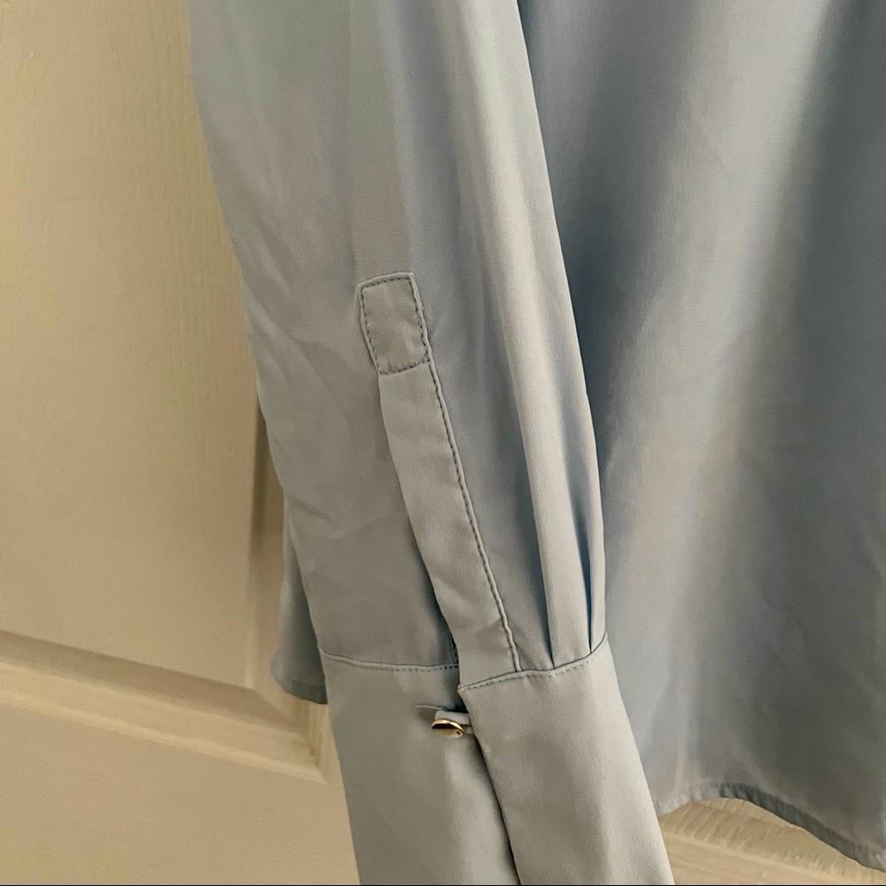 Calvin Klein light blue blouse top long sleeves V neck